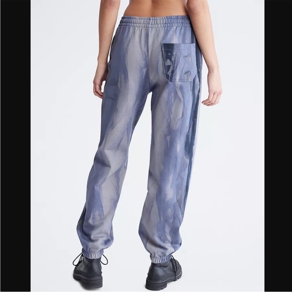 Calvin Klein Standard Logo Printed Joggers Marbled Blue sweatpants new nwt L - Picture 2 of 8